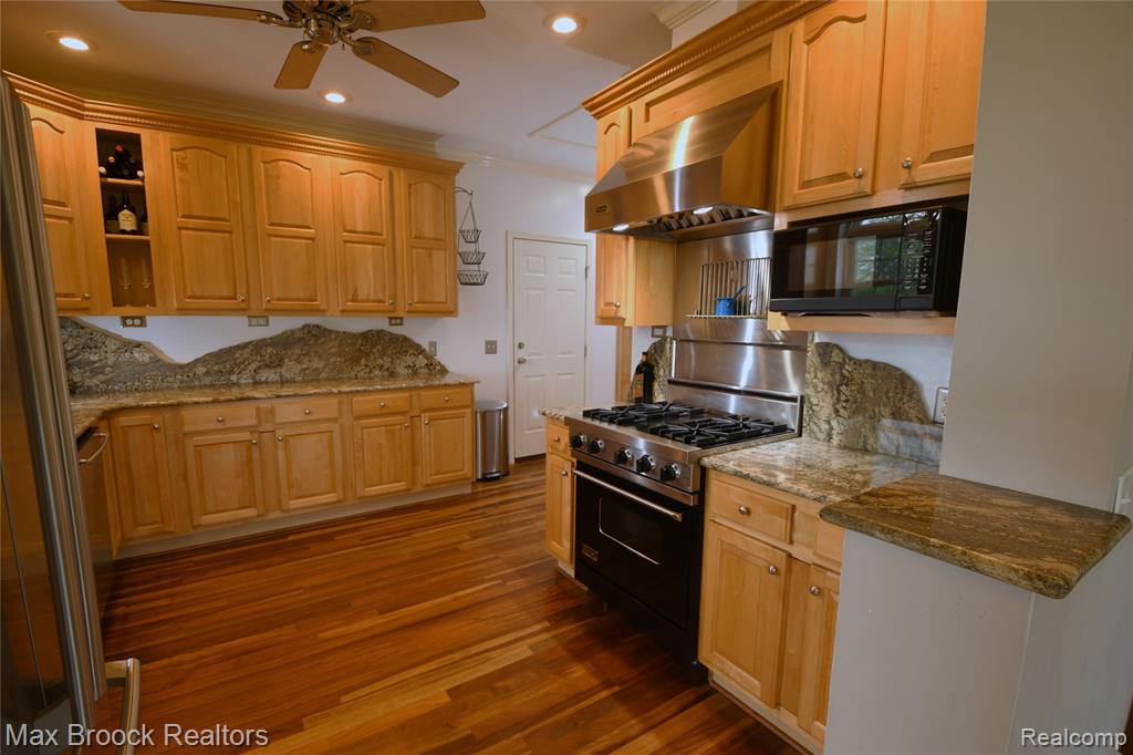 58282 SAVAGE Road, Vandalia, MI 49095 — Photo 11