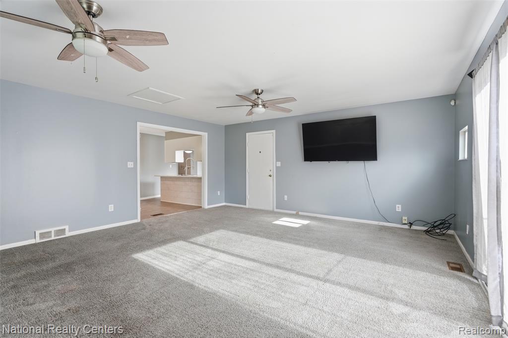 16021 Dugan Street, Roseville, MI 48066 — Photo 10