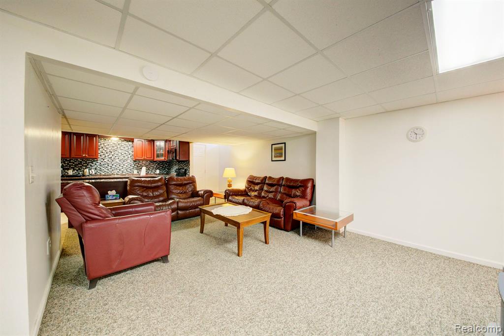 6813 Poppleton Road, Canton, MI 48187 — Photo 48