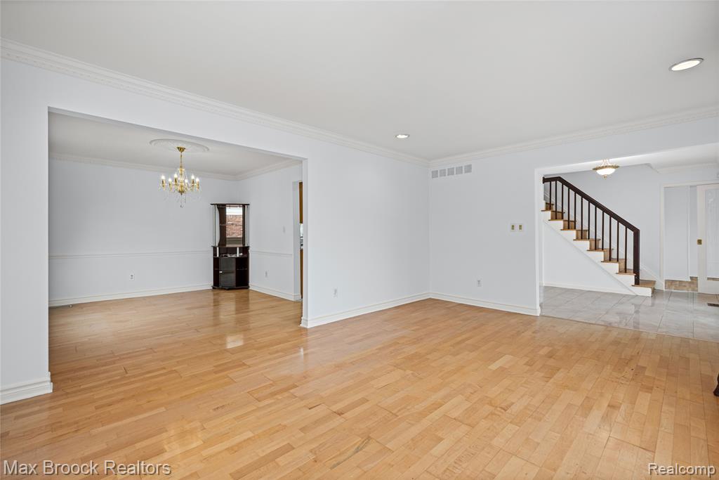6240 Wynford Drive, West Bloomfield, MI — Photo 9