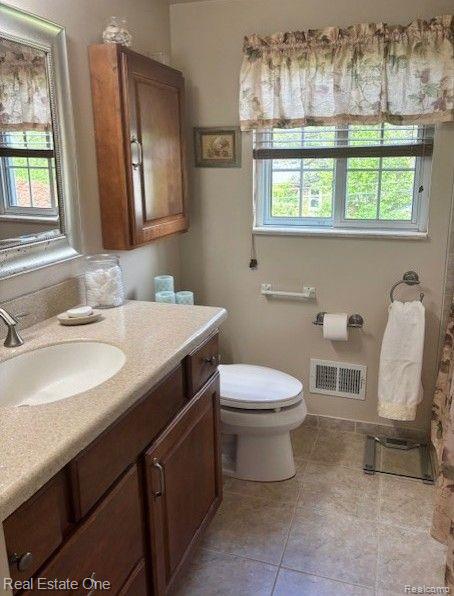 505 DARBEE Court, Clawson, MI — Photo 13