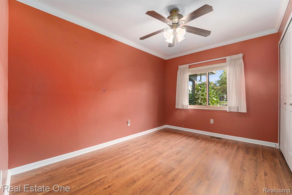 5761 Bingham Drive, Troy, MI 48085 — Photo 15