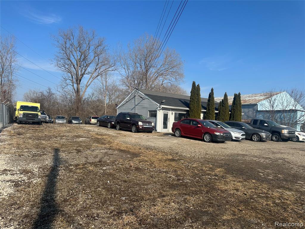 4084 N Dort Highway, Flint, MI 48506 — Photo 4