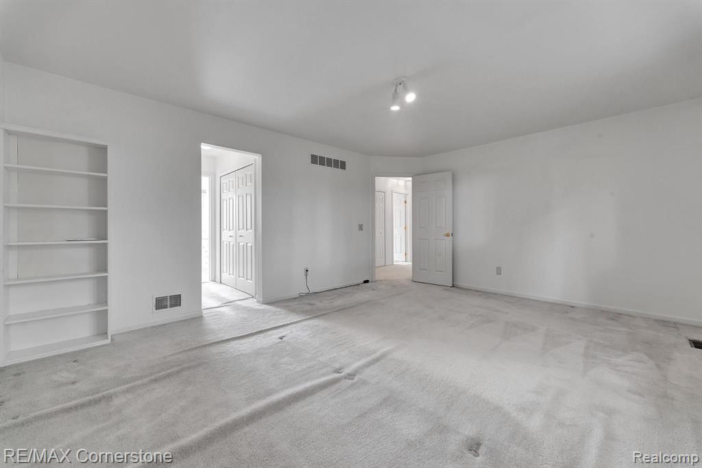 41899 CONNERWOOD Court, Canton, MI 48187 — Photo 24