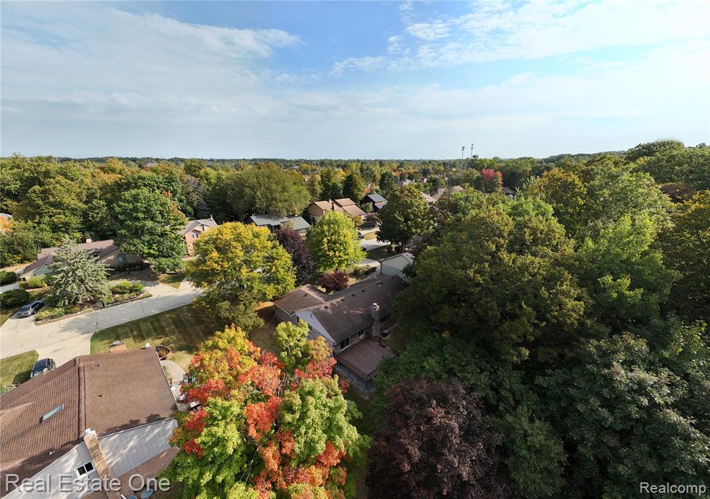 6281 Quaker Hill Drive, West Bloomfield, MI — Photo 28