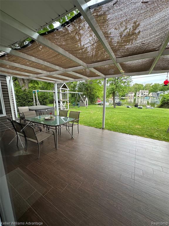 4066 Fieldview Avenue, West Bloomfield, MI 48324 — Photo 17