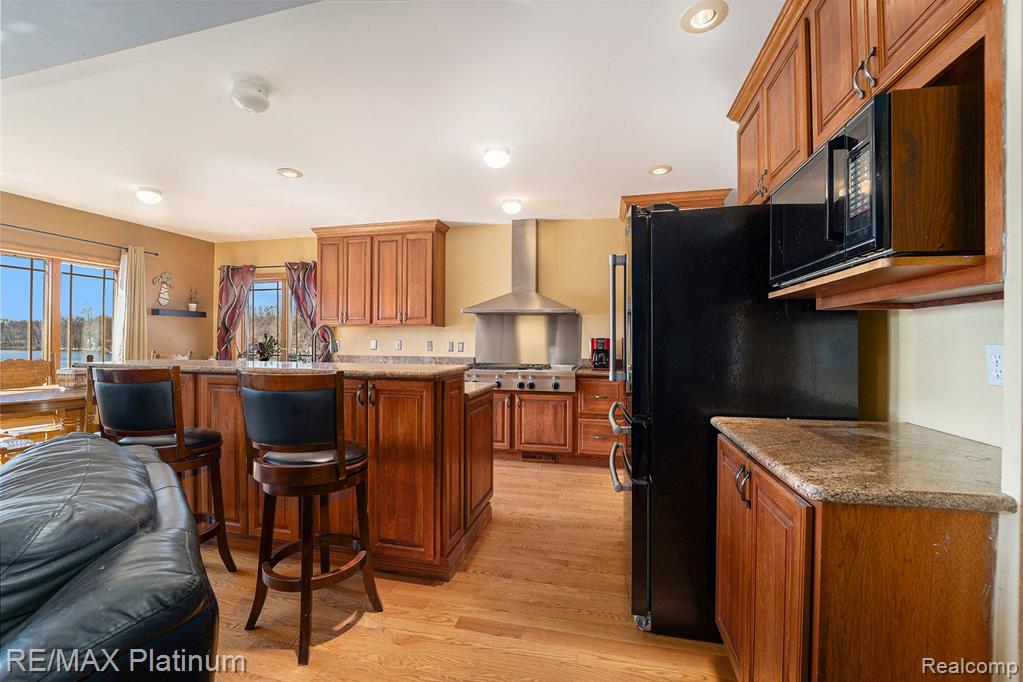 6512 BUCKSHORE Drive, Whitmore Lake, MI 48189 — Photo 10