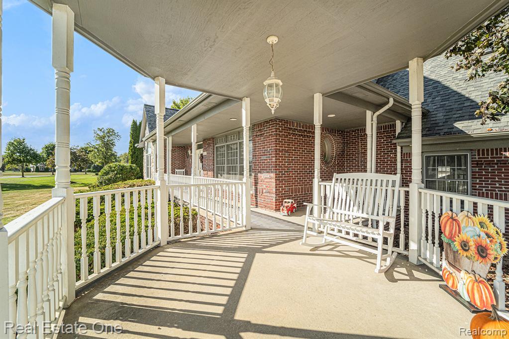 18501 Henry Court, Washington, MI — Photo 32