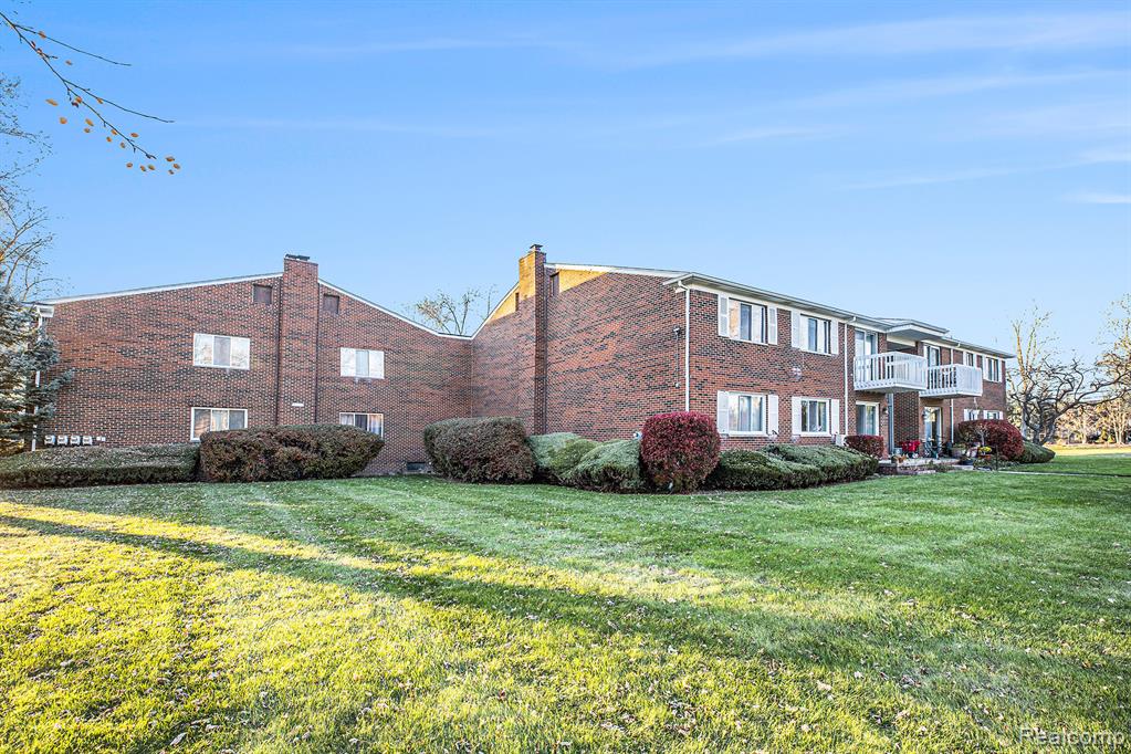 42743 Sheldon Place, 119, Clinton Twp, MI 48038 — Photo 25