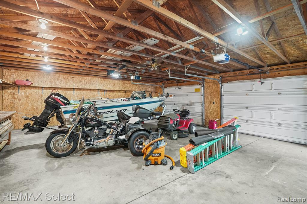 406 E Vienna Street, Clio, MI 48420 — Photo 37