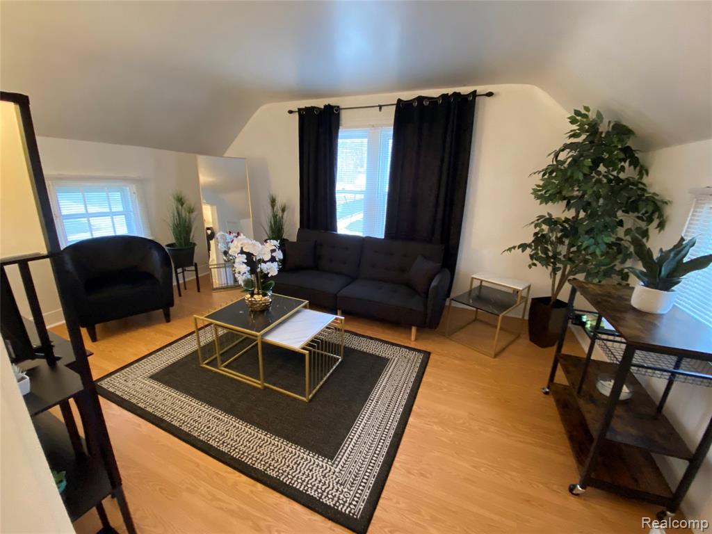 315 N Maple Street, Flushing, MI, 48433