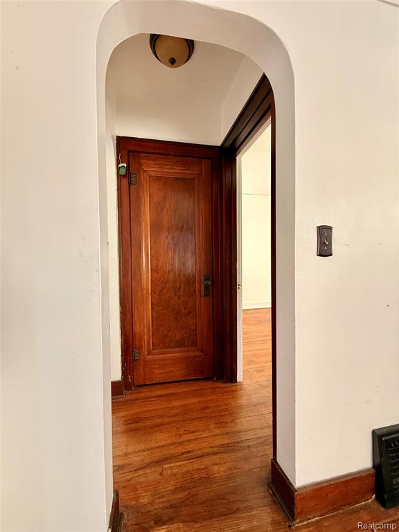 630 Buckingham Ave, Flint, MI 48507 — Photo 13