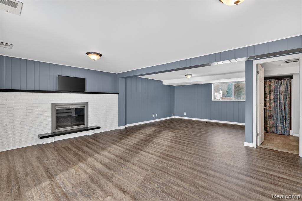 4199 Sheraton Drive, Flint, MI 48532 — Photo 18