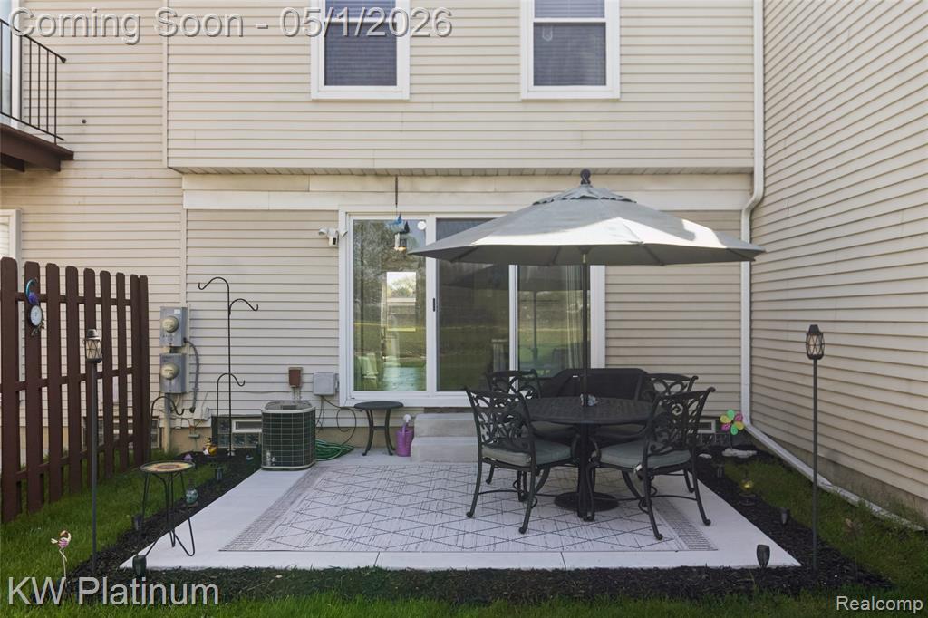 29061 E Brittany Court, Roseville, MI 48066 — Photo 18