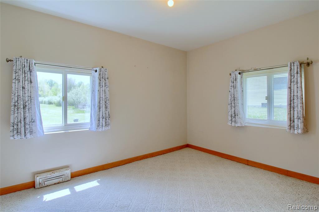30977 West Road, New Boston, MI 48164 — Photo 16