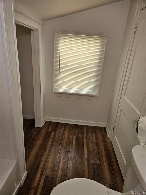 621 W Atherton Road, Flint, MI 48507 — Photo 13