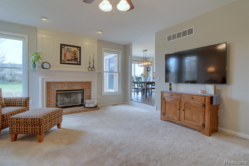 47495 PARKGATE, Canton, MI 48188 — Photo 17