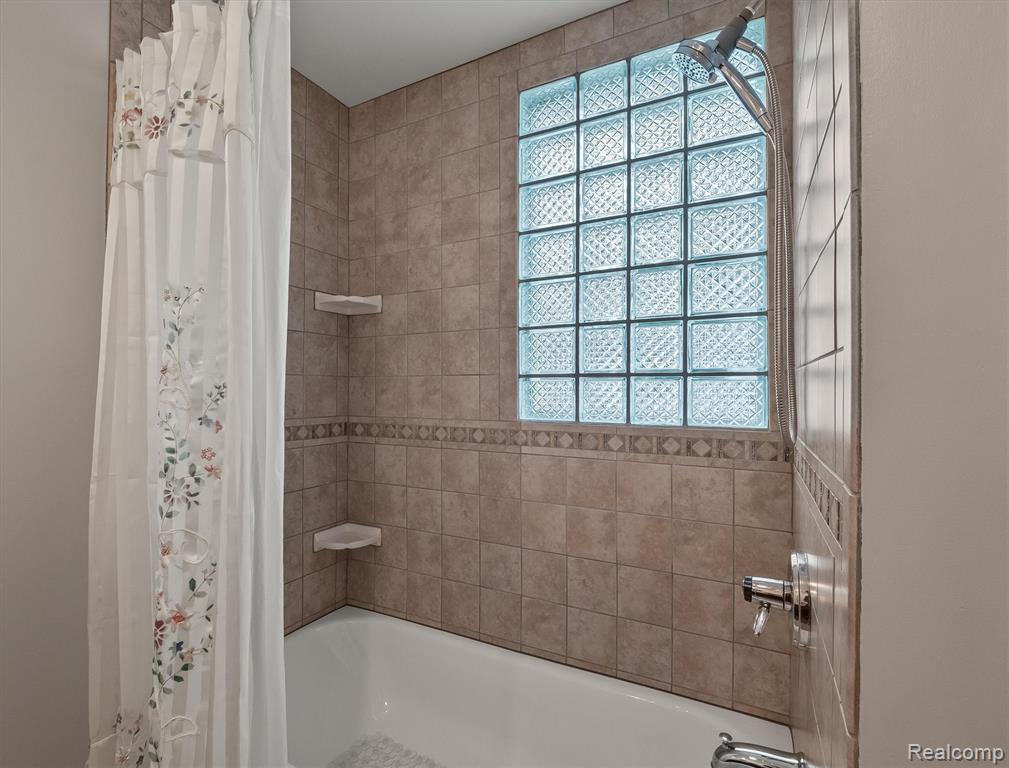 224 Pleasant Street, Romeo, MI 48065 — Photo 23