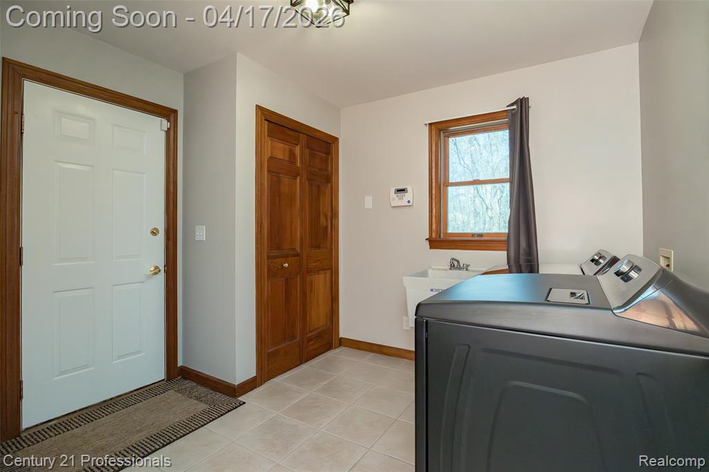 624 Highland Drive, Oxford, MI 48371 — Photo 31