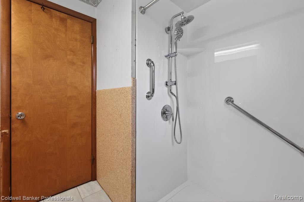 36744 N Romulus Avenue S, Romulus, MI 48174 — Photo 24
