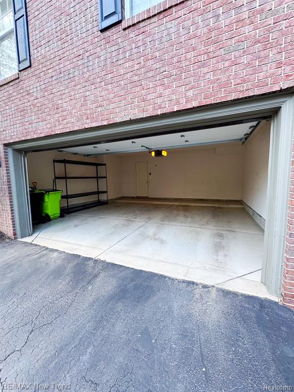28280 Carlton Way Drive, Novi, MI 48377 — Photo 19