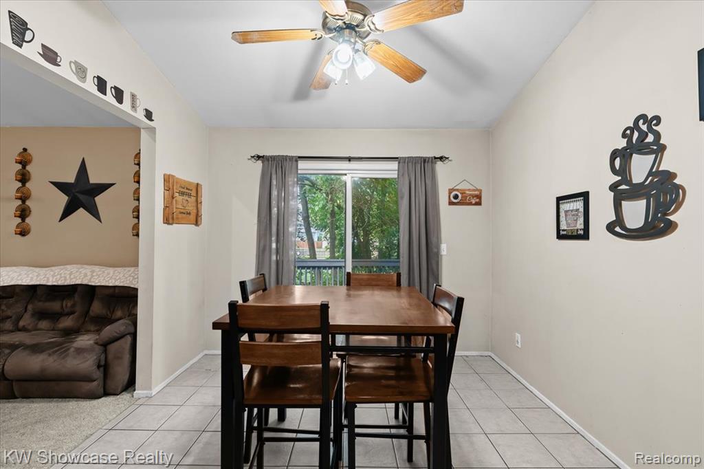 4665 Lakeborn Drive, White Lake, MI 48383 — Photo 14