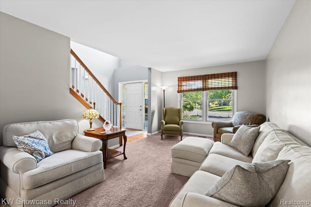 44847 Larkspur, Novi, MI 48377 — Photo 7