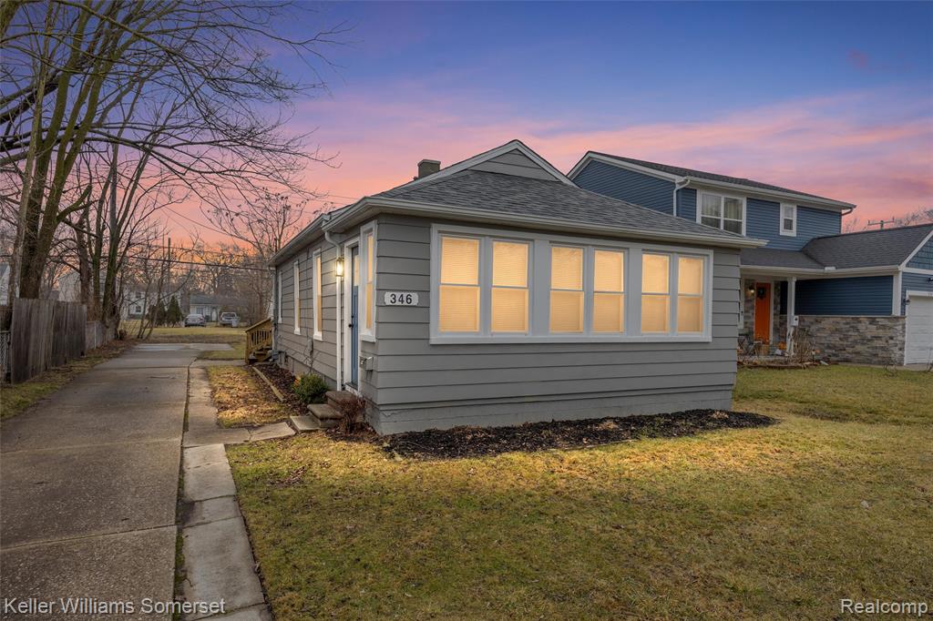 346 E Bernhard Avenue, Hazel Park, MI 48030 — front exterior