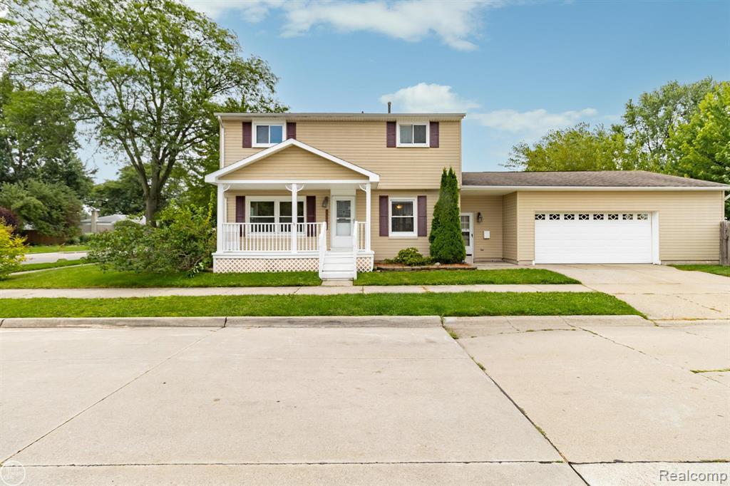 23225 Elaine Street, Saint Clair Shores, MI 48080