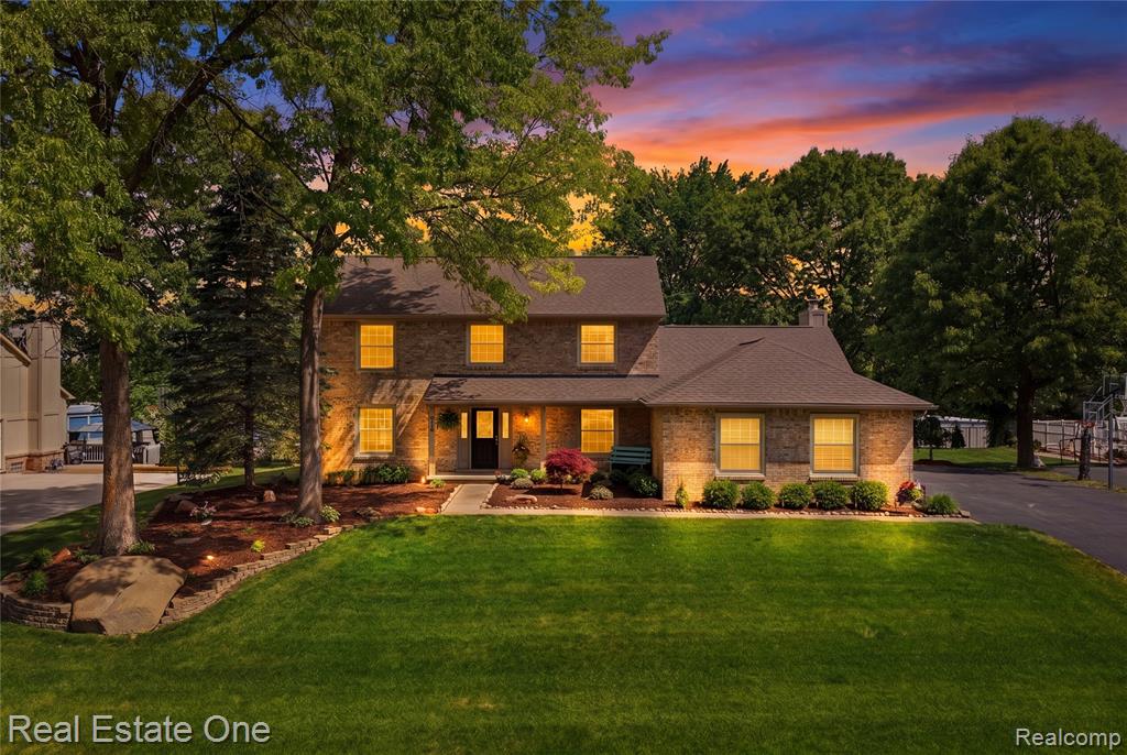 219 Briarwood Drive, Highland, MI — Photo 2
