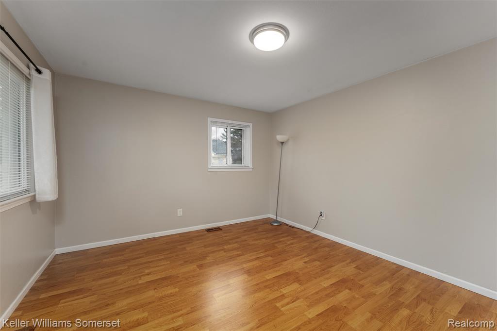 7263 Henry, Center Line, MI 48015 — Photo 3