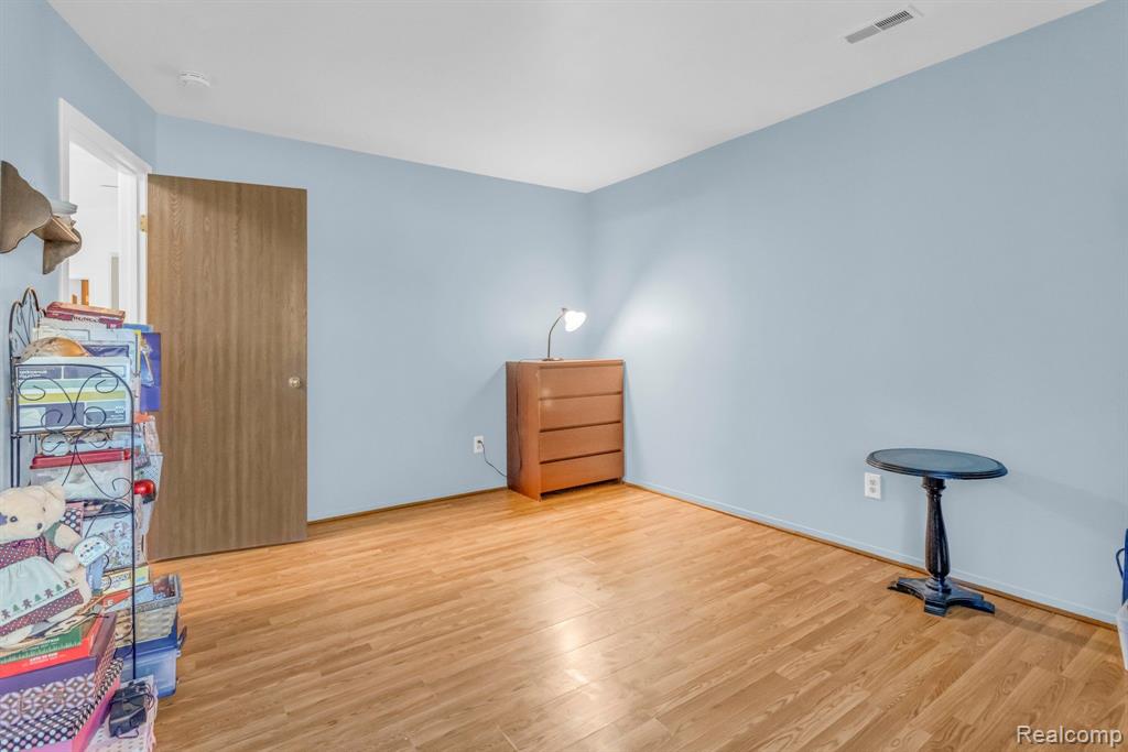 302 SPRING BROOKE Drive, Brighton, MI 48116 — Photo 14