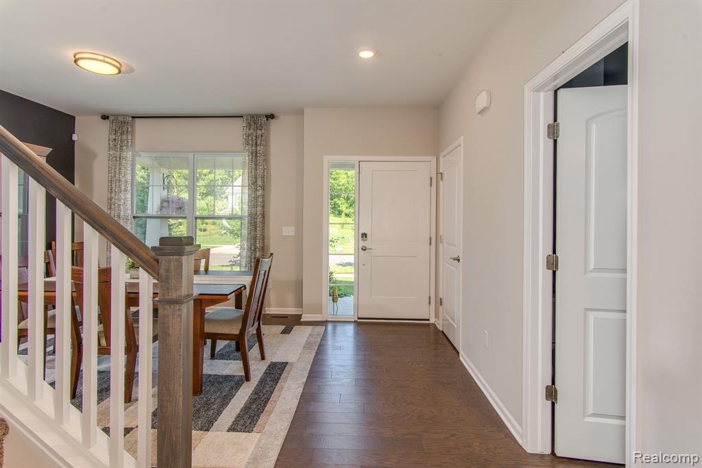 9929 KYLIE Drive, Brighton, MI 48116 — Photo 2