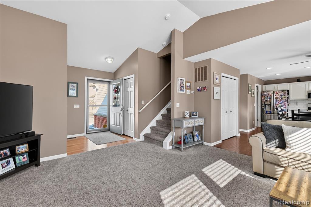 7526 Carlton Drive, Ypsilanti, MI 48197 — Photo 11