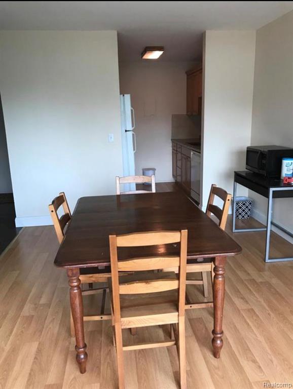 2126 Pauline Boulevard - Photo 3