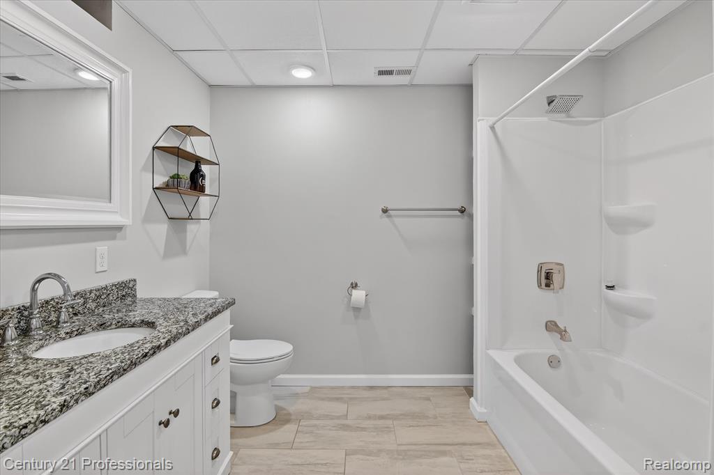 815 E Argyle Street, Jackson, MI 49202 — Photo 25