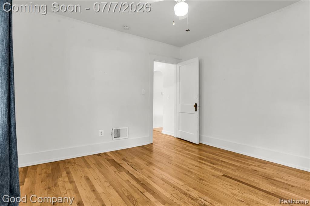 407 E Maryland Avenue, Royal Oak, MI 48067 — Photo 15