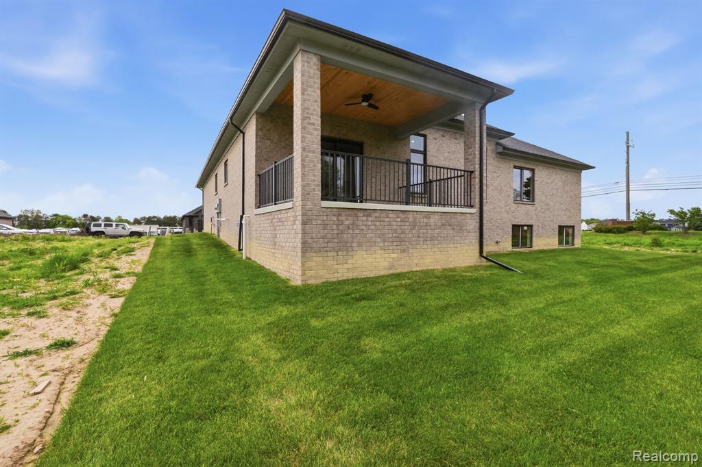 50976 Remar Farms Dr, Macomb, MI 48042 — Photo 27