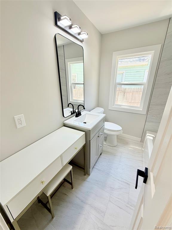828 E Elza Avenue, Hazel Park, MI 48030 — Photo 16