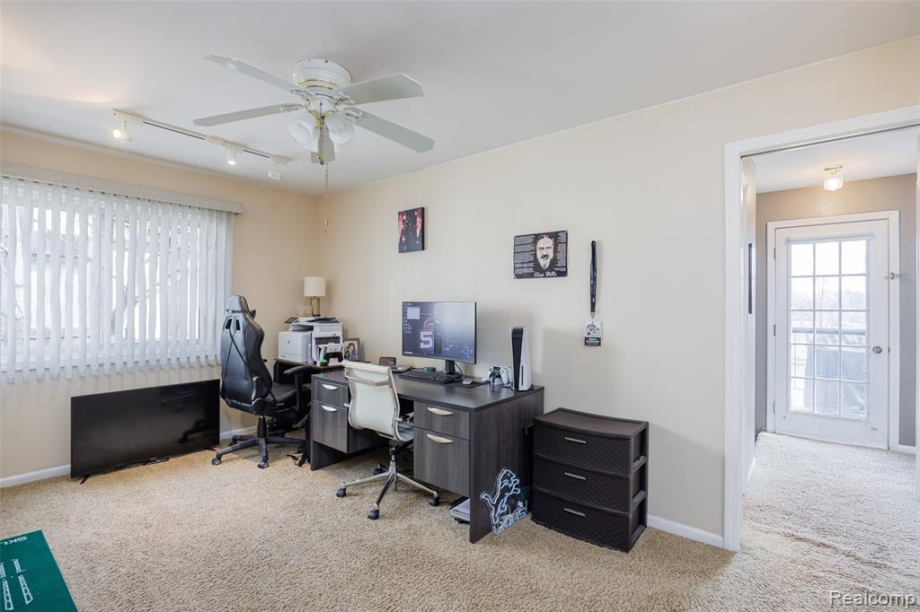 517 Country Club Drive, Saint Clair Shores, MI 48082 — Photo 15