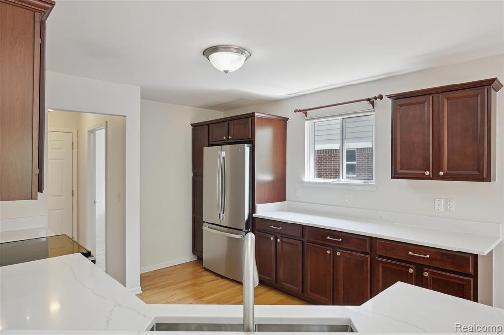 40837 Lenox Park Drive, Novi, MI 48377 — Photo 18
