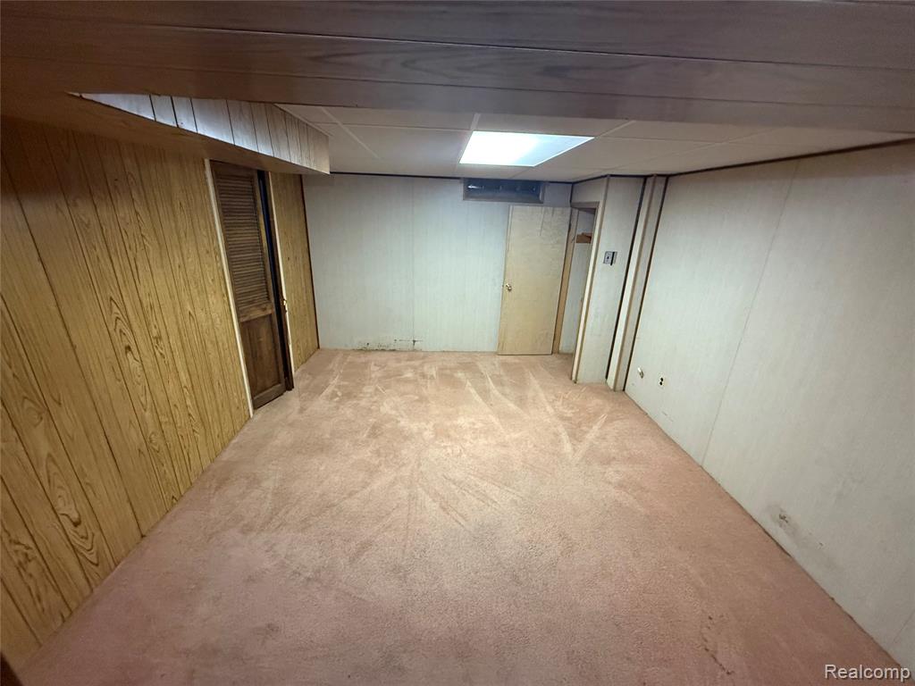 6193 N Bankle Court, Dearborn Heights, MI 48127 — Photo 12
