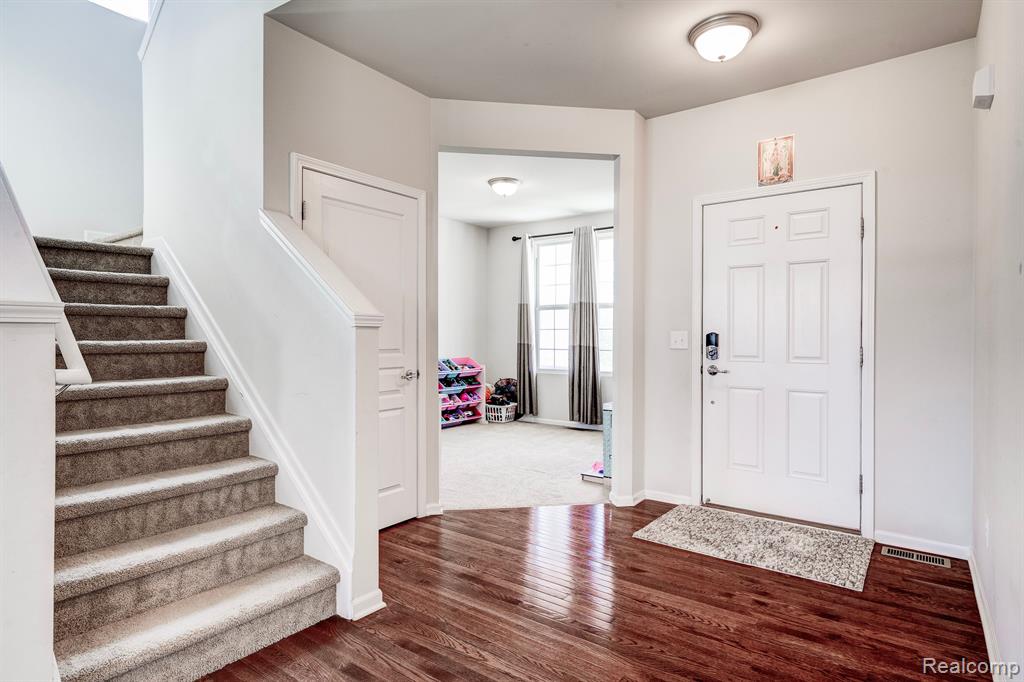 29816 AUTUMN GOLD Drive, New Hudson, MI 48165 — Photo 5