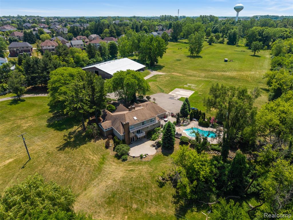 47915 6 Mile Road, Northville, MI — Photo 10