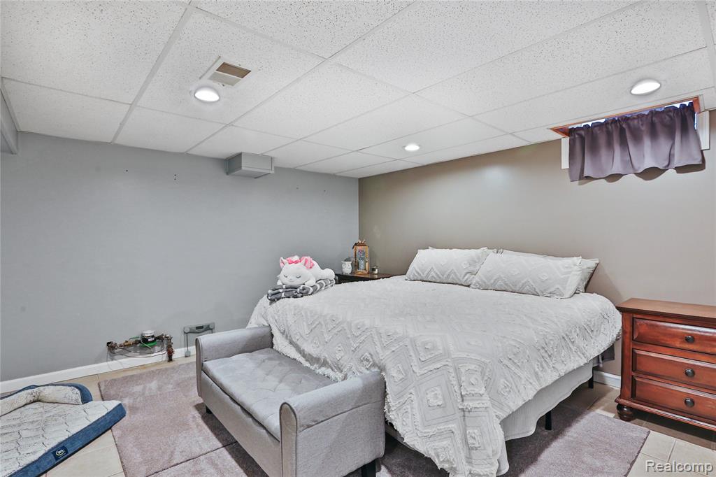 7140 Luana Avenue, Allen Park, MI 48101 — Photo 18