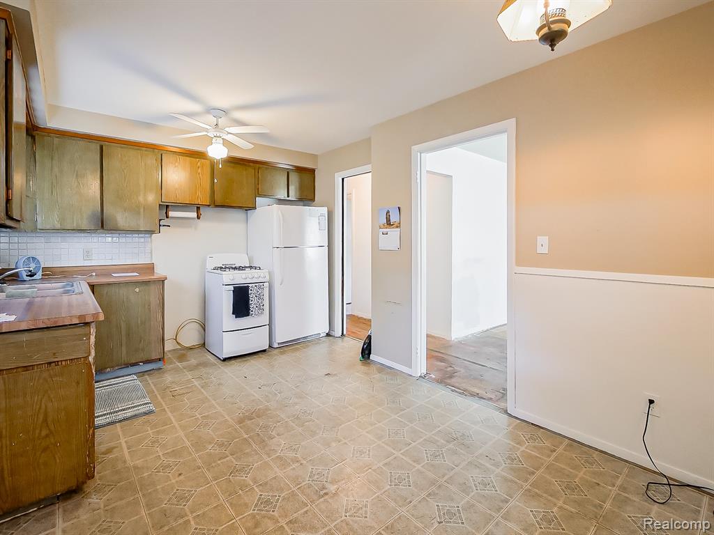 6558 Berwyn Street, Dearborn Heights, MI 48127 — Photo 6