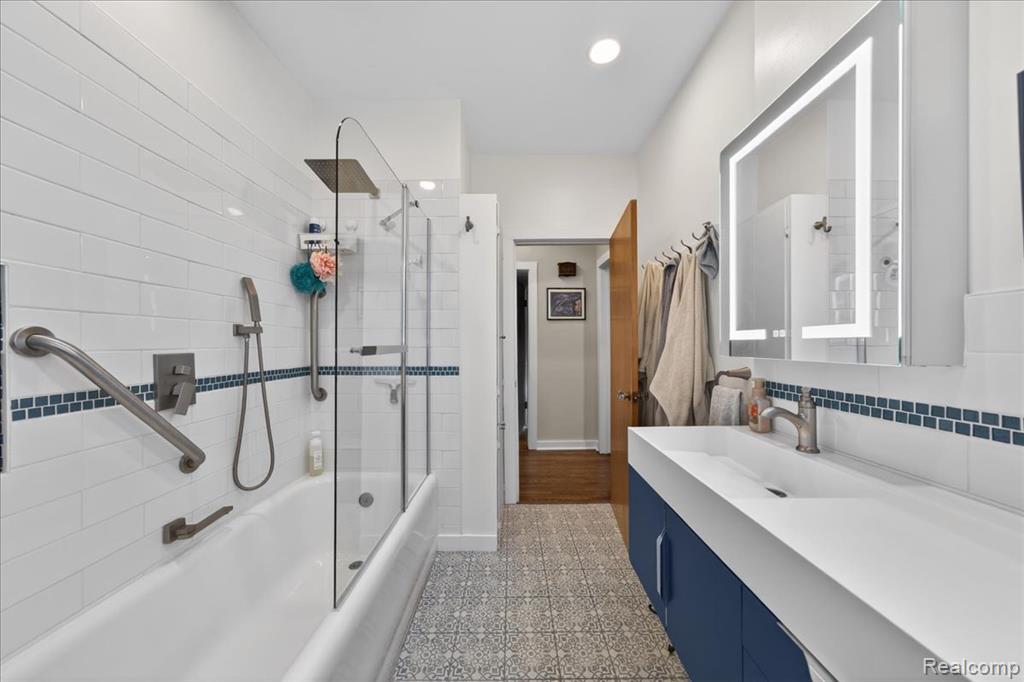 516 Withington Street, Ferndale, MI 48220 — Photo 17