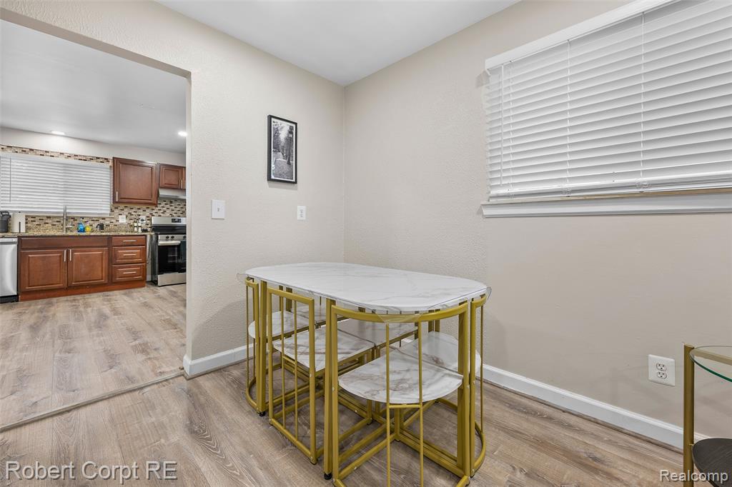 4772 Harding Street, Dearborn Heights, MI 48125 — Photo 18