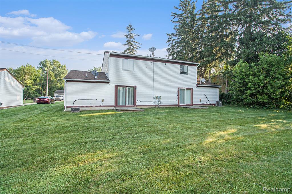505 Garden Lane, Fowlerville, MI 48836 — Photo 17