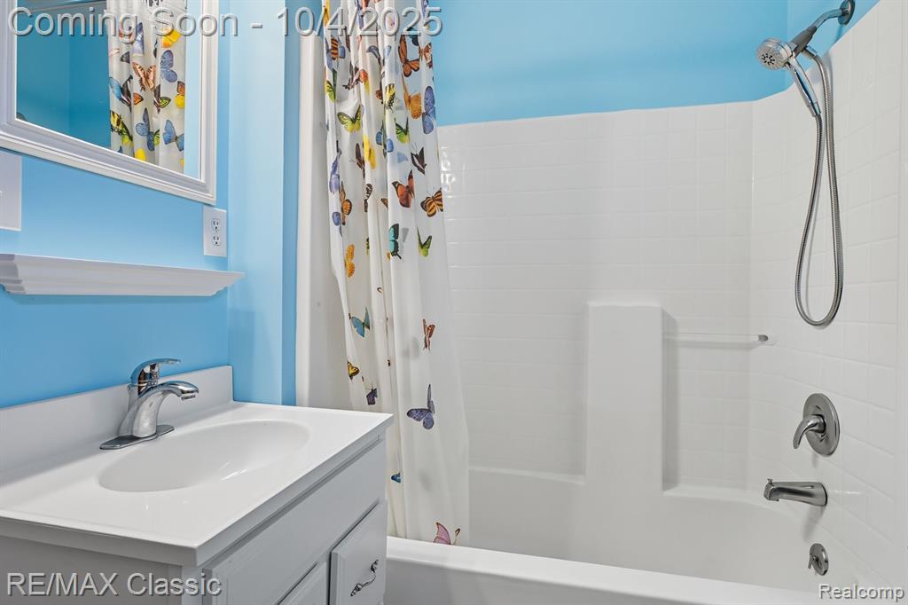 8791 Fairway Drive, Gregory, MI 48137 — Photo 18